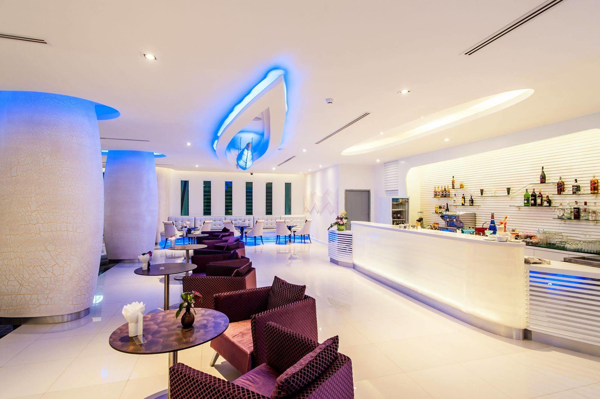 The Paradiso Jk Design Hotel Nakhon Sawan Extérieur photo