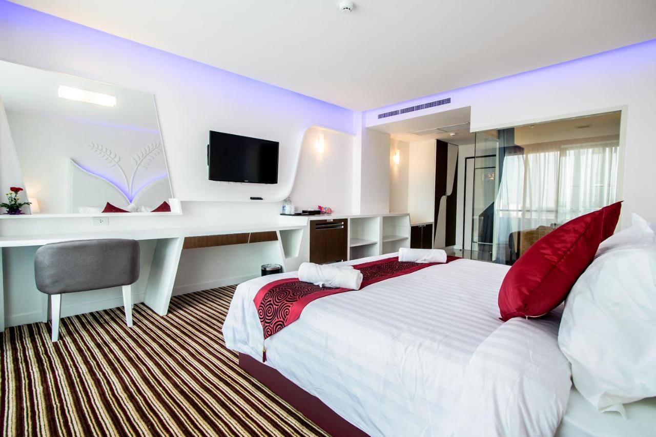 The Paradiso Jk Design Hotel Nakhon Sawan Extérieur photo